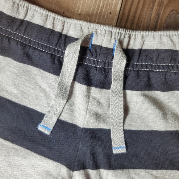 Wonderkids Charcoal and Light Gray Striped Casual Toddler Boy Shorts Size 3T - Picture 7 of 8